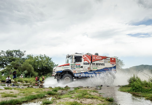 Estillon sponsort Dakarspeed