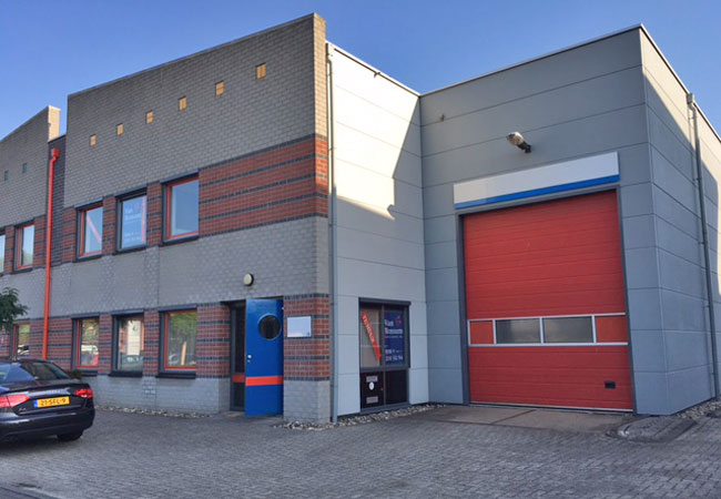 Nieuwe Headlam Service Centers