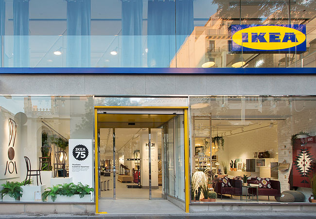 Ikea zet in op stadwinkels en online