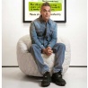 Robbie Williams ontwerpt stoel